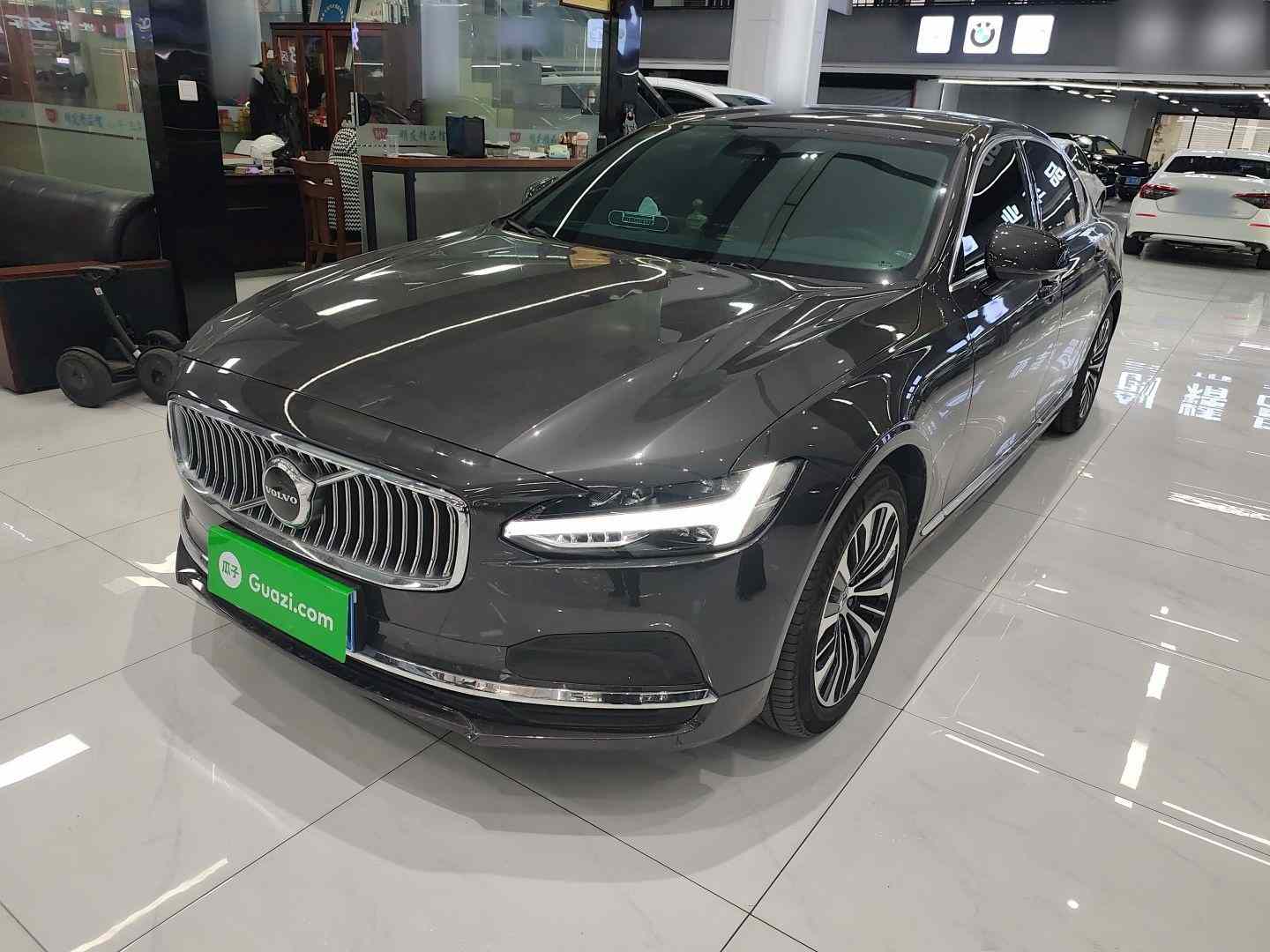 沃尔沃S90 2025款 B5 智逸豪华版(2)
