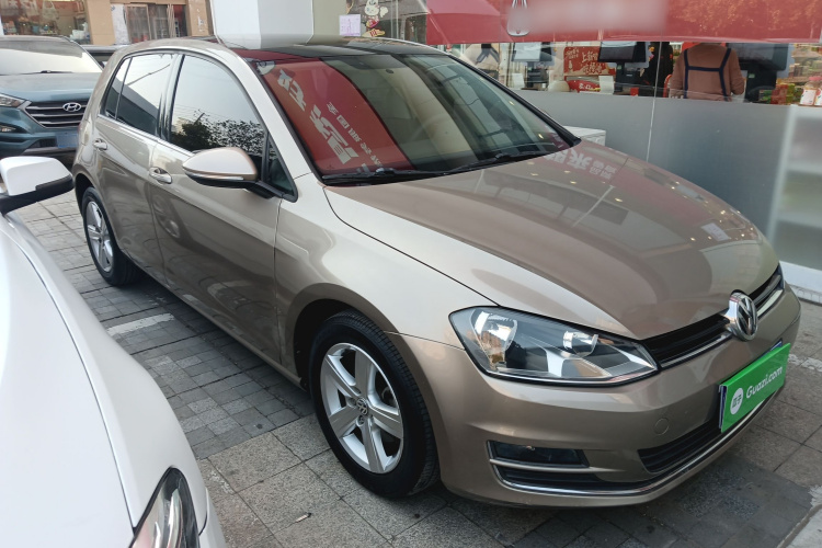 大众 高尔夫 2015款 1.6L 自动舒适型车身外观3