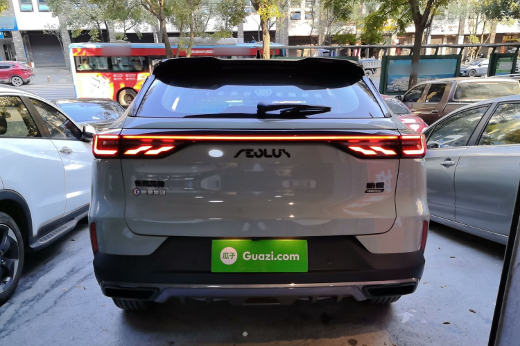 东风风神 皓极 2022款 马赫双擎 1.5T MHD 敢梦版车身外观6