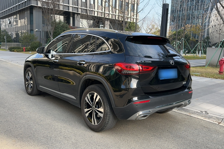 奔驰GLA 2022款 改款 GLA 200车身外观6004