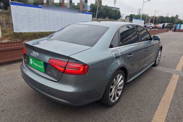 奥迪A4L 2015款 35 TFSI 自动标准型车身外观7