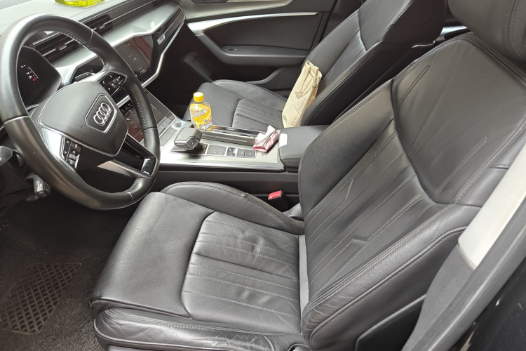 奥迪A6L 2019款 40 TFSI 豪华致雅型中控内饰19