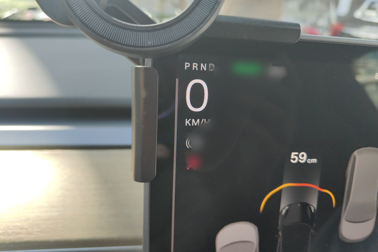 特斯拉 Model Y 2022款 后轮驱动版局部细节14