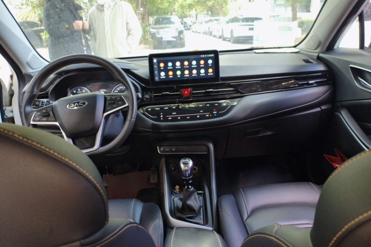 江汽集团 瑞风S4 2019款 1.6L 手动超越型中控内饰7002