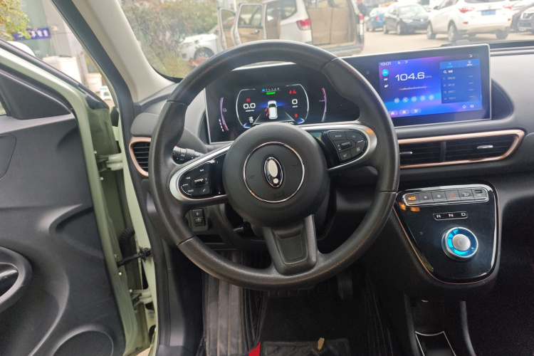 欧拉白猫 2022款 升级版 305km 豪华型 三元锂中控内饰13