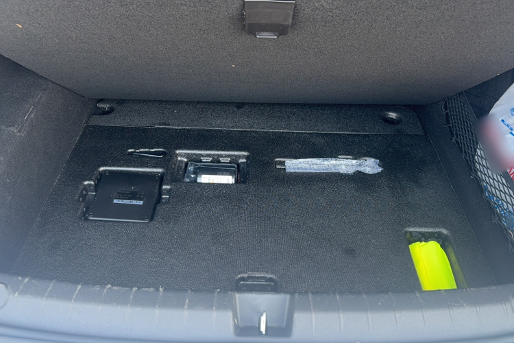 比亚迪 秦PLUS 2024款 荣耀版 DM-i 55KM领先型局部细节9006