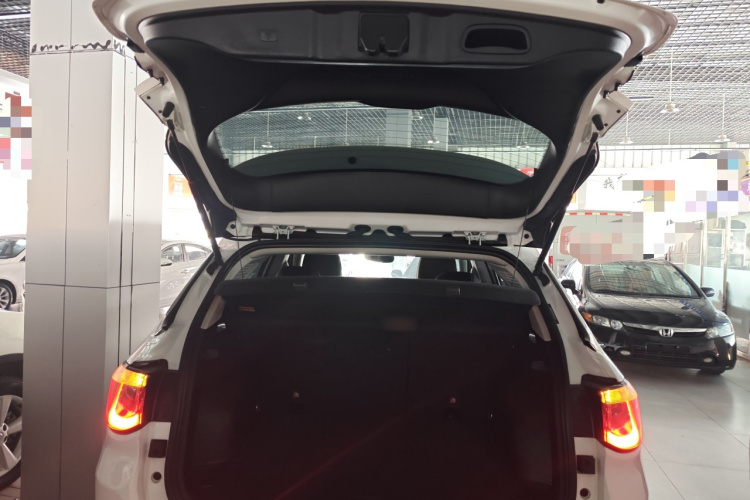 Jeep 指南者 2019款 220T 自动悦享版局部细节23