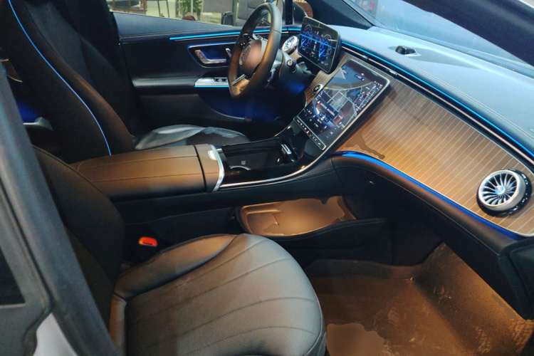 奔驰EQE 2022款 350 先锋版局部细节41