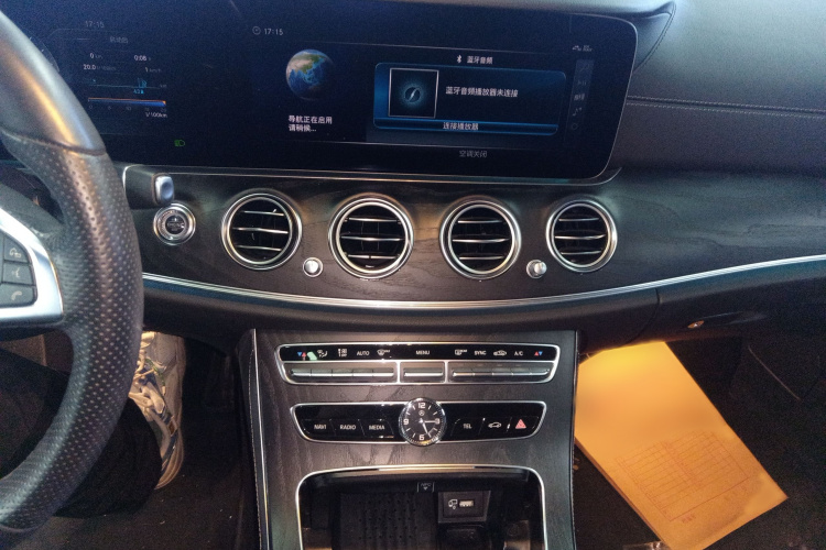 奔驰E级 2018款 E 300 L 运动豪华型局部细节16