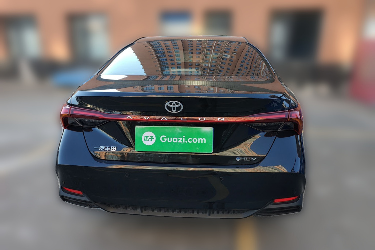 丰田 亚洲龙 2024款 双擎 2.0L 豪华版车身外观6