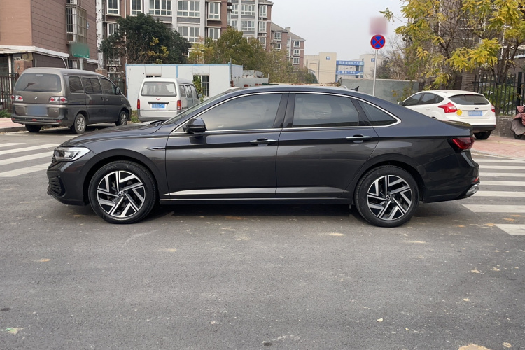 大众 速腾 2023款 300TSI DSG超越版车身外观6002