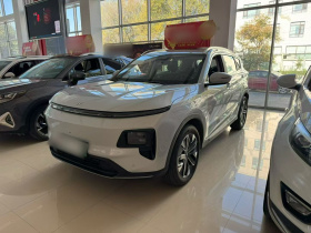 捷途山海L7 2024款 1.5T 120km  ULTRA 5座