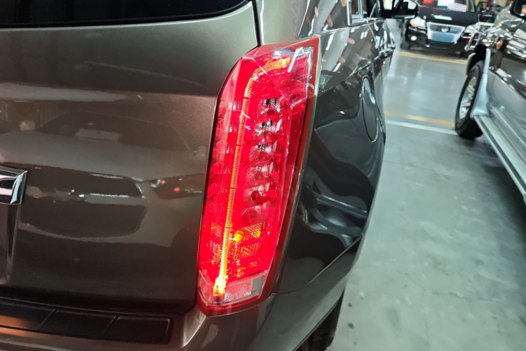 凯迪拉克SRX 2015款 3.0L 舒适型车身外观6006