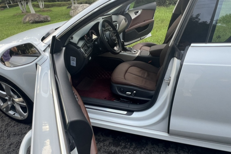 奥迪A7 2017款 35 TFSI 时尚型中控内饰7003