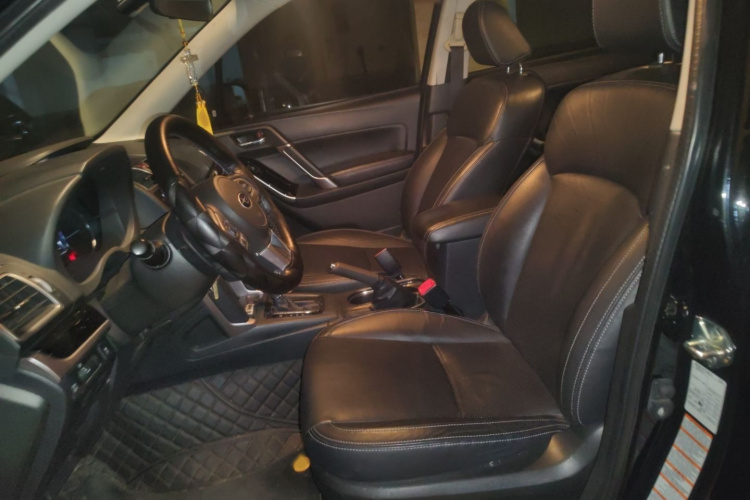 斯巴鲁 森林人 2016款 2.5i 豪华导航版局部细节19