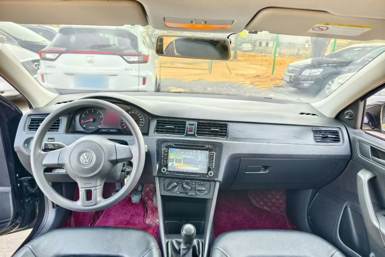 大众 桑塔纳 2015款 1.6L 手动风尚版中控内饰7003