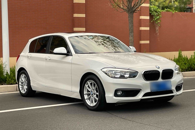 宝马1系(进口) 2016款 118i 领先型车身外观6002