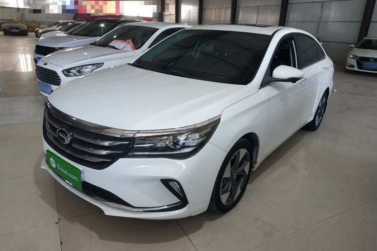 广汽传祺 传祺GA4 2018款 200T 自动尊享版车身外观1