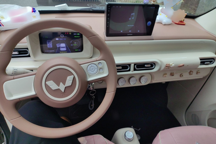 五菱汽车 宏光MINIEV 2024款 第三代 215km 青春版中控内饰7002