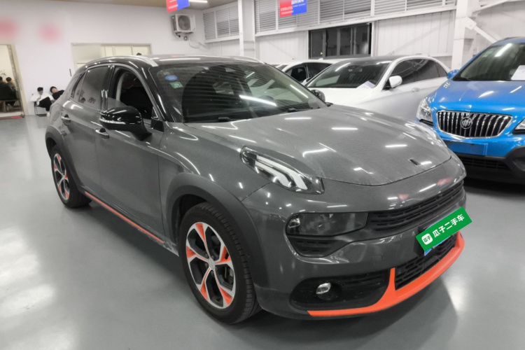 领克02 2019款 1.5T DCT两驱耀Pro版 国VI车身外观3