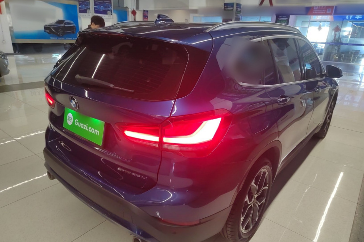 宝马X1 2021款 sDrive25Li 领先型车身外观6005