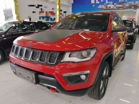 Jeep 指南者 2017款 200TS 自动高性能四驱版