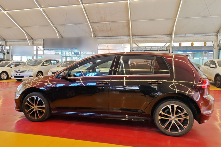 大众 高尔夫 2017款 280TSI 自动R-Line百万辆纪念版车身外观6001