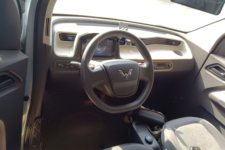 五菱汽车 宏光MINIEV 2020款 自在款 磷酸铁锂中控内饰12