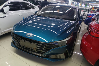 现代 伊兰特 2021款 1.5L CVT LUX尊贵版