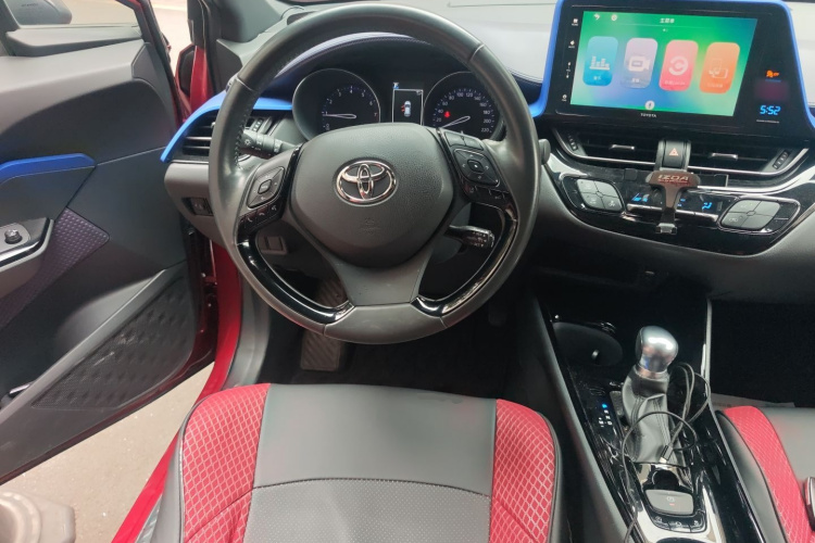 丰田 奕泽IZOA 2018款 2.0L 奕驰版 国VI中控内饰13