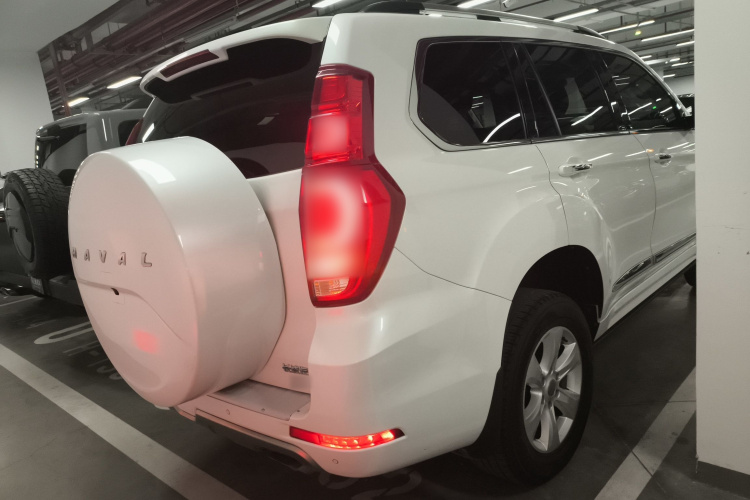 哈弗H9 2017款 2.0T 汽油四驱尊享型 5座车身外观7