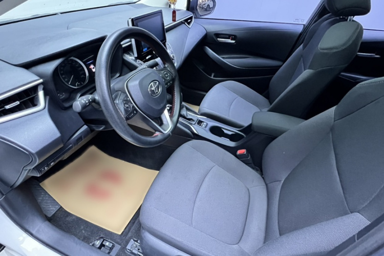 丰田 卡罗拉 2021款 1.2T S-CVT 精英版中控内饰7002