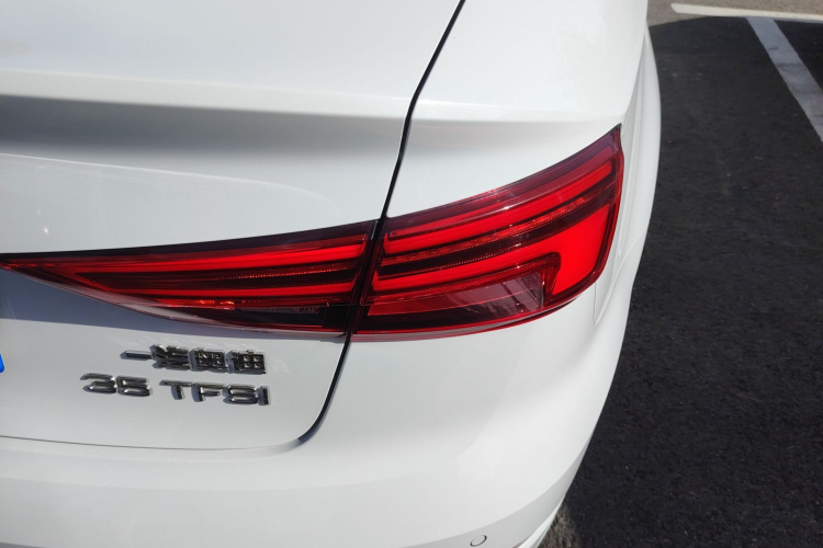 奥迪A3 2017款 Limousine 35 TFSI 时尚型车身外观6001