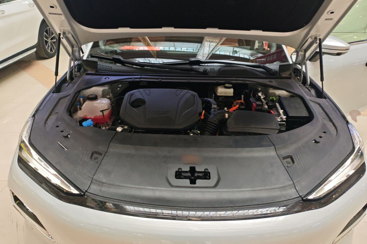 吉利银河 银河星耀8 2025款 130km EM-i 旗舰版机舱底盘24