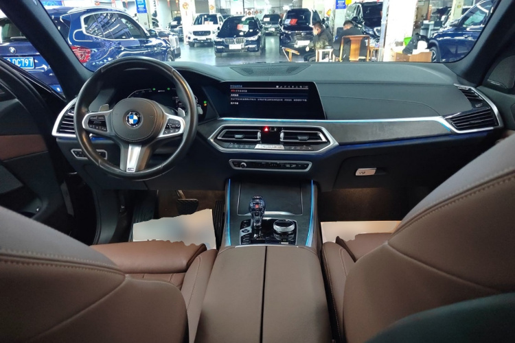 宝马X5新能源(进口) 2021款 改款 xDrive45e M运动套装中控内饰12