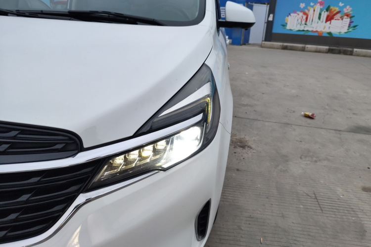 别克GL8 2021款 陆上公务舱 652T 舒适型局部细节36