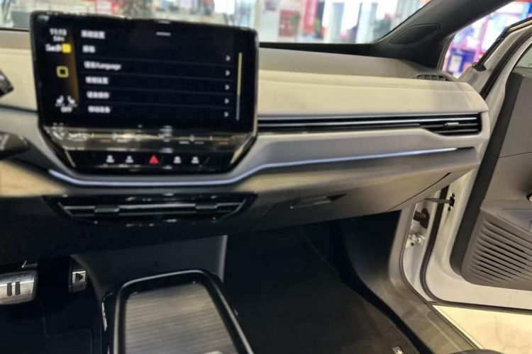 大众 ID.4 X 2023款 纯净长续航版局部细节16