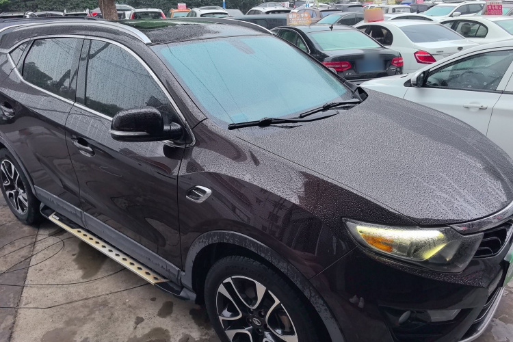 东南DX7 2018款 1.5T 自动荣耀版车身外观3