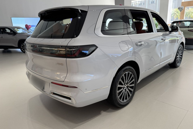 吉利银河 银河M9 2025款 230km 两驱探索版车身外观6005