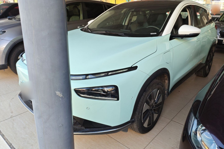 小鹏G3 2022款 G3i 460N+车身外观1