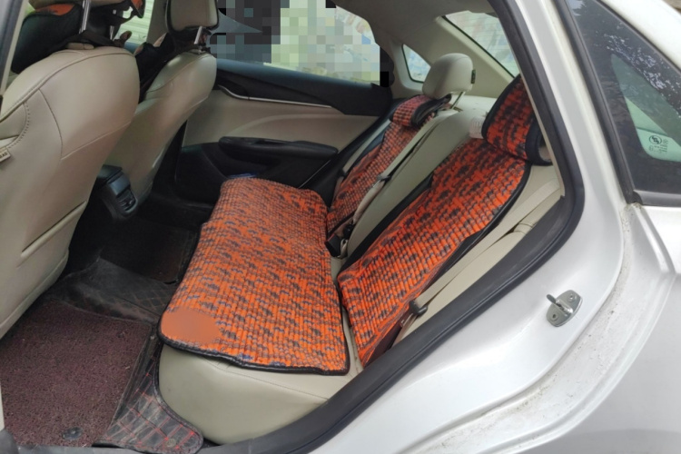 别克 英朗 2019款 15T 手动精英型 国VI中控内饰7004