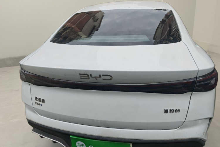 比亚迪 海豹06新能源 2024款 DM-i 80KM尊贵型车身外观6