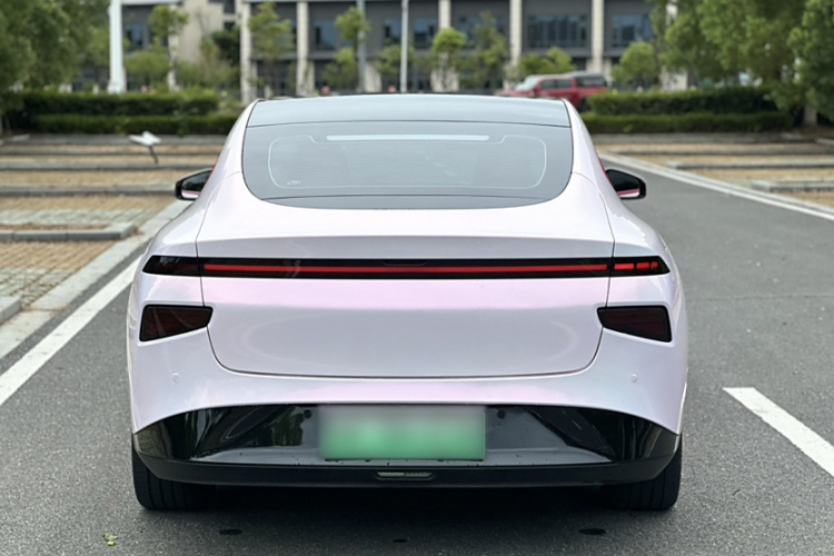 小鹏P7 2022款 625E车身外观6006