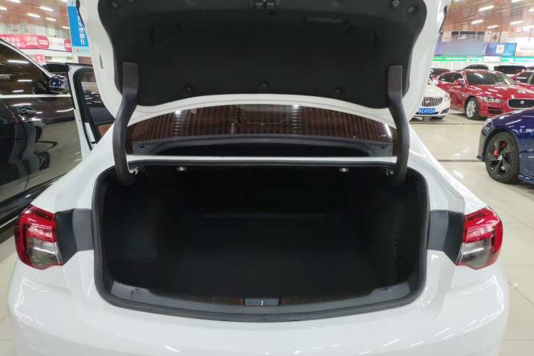 别克 君威 2017款 28T 尊贵型局部细节23