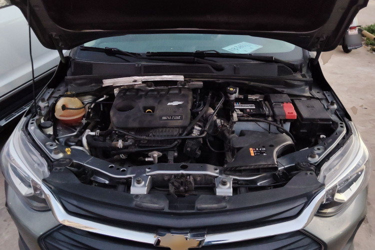 雪佛兰 科沃兹 2020款 325T 自动欣悦版机舱底盘24