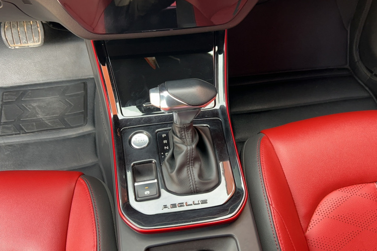 东风风神 奕炫 2022款 230T 自动追光骑士版局部细节18