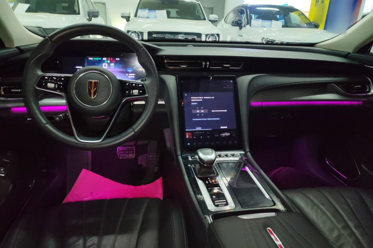 红旗H5 2023款 2.0T 自动智联旗畅版中控内饰7002