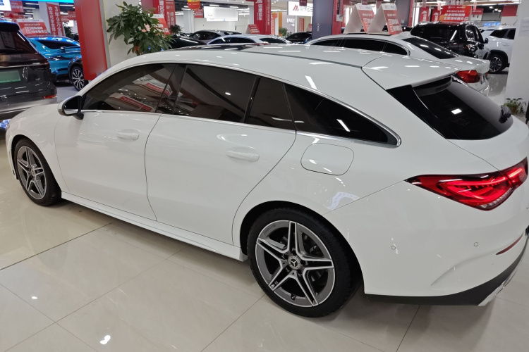 奔驰CLA 2022款 改款 CLA 200 猎跑车车身外观4