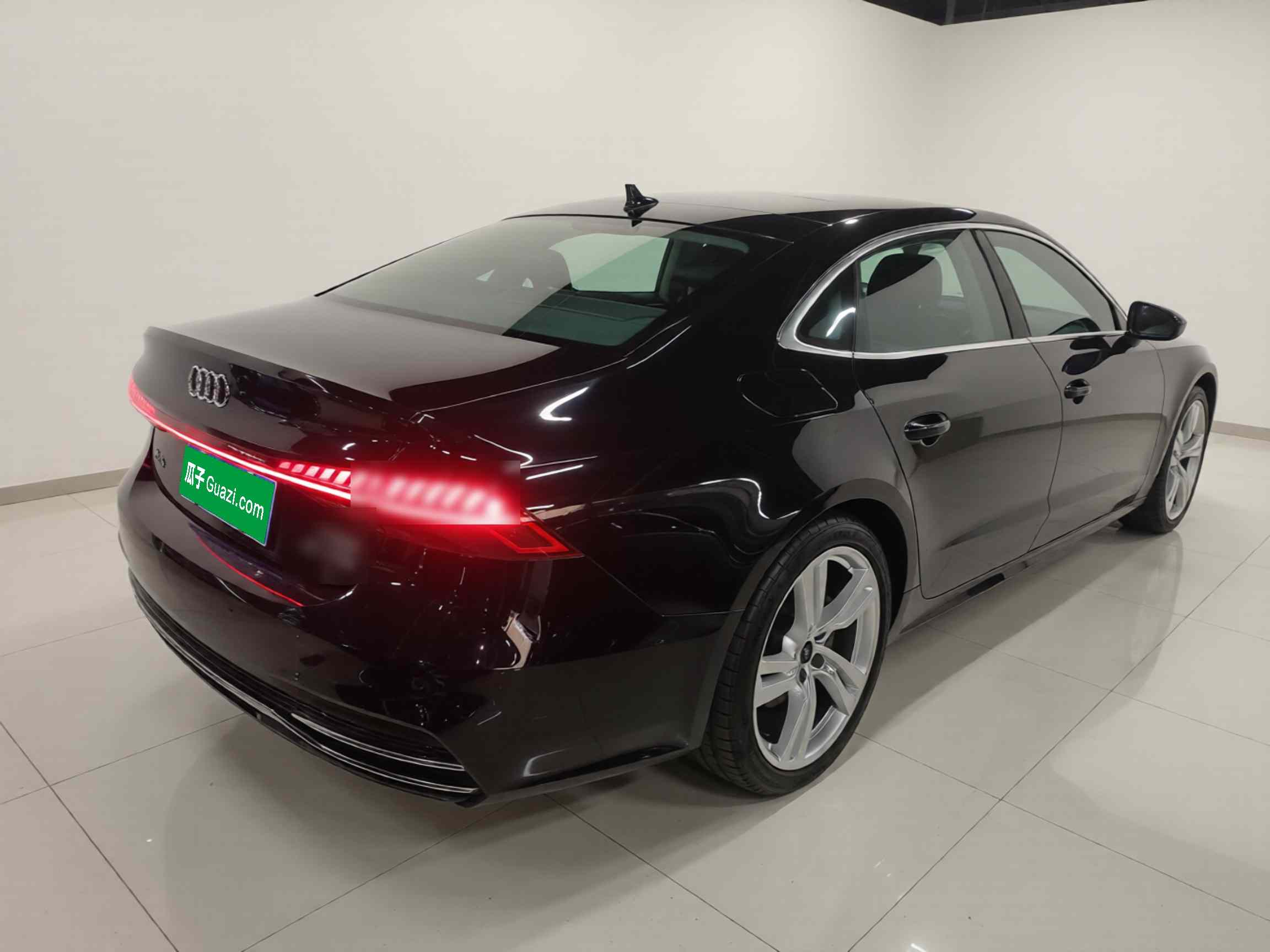 奥迪A7L 2022款 45 TFSI S-line 筑梦未来版(5)