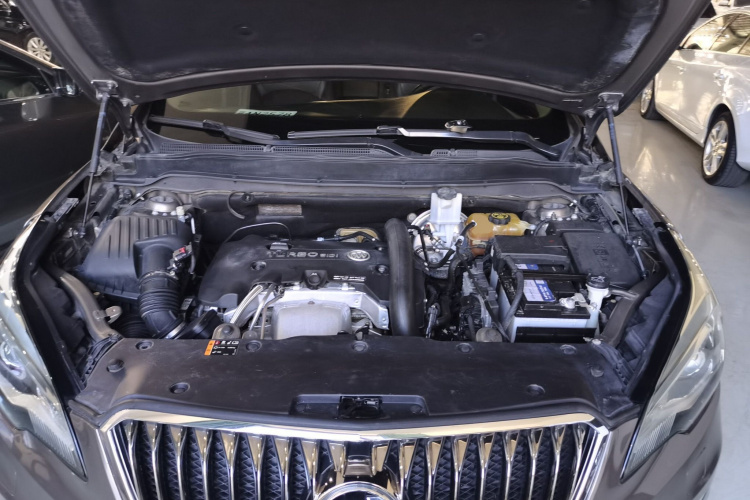 别克 昂科威 2017款 28T 四驱精英型机舱底盘24